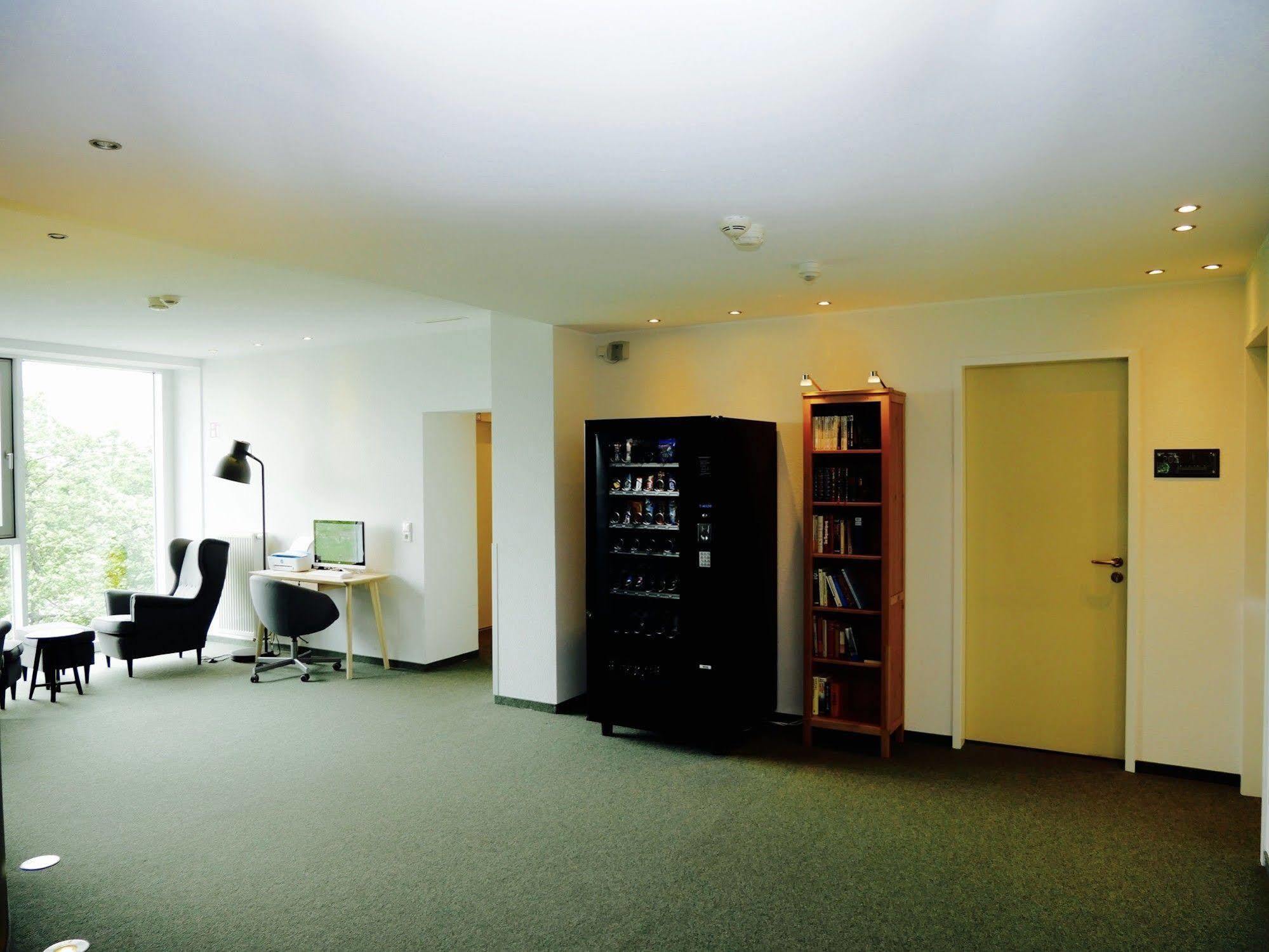 Astenturm Hotel (Adults Only) Винтерберг Екстериор снимка