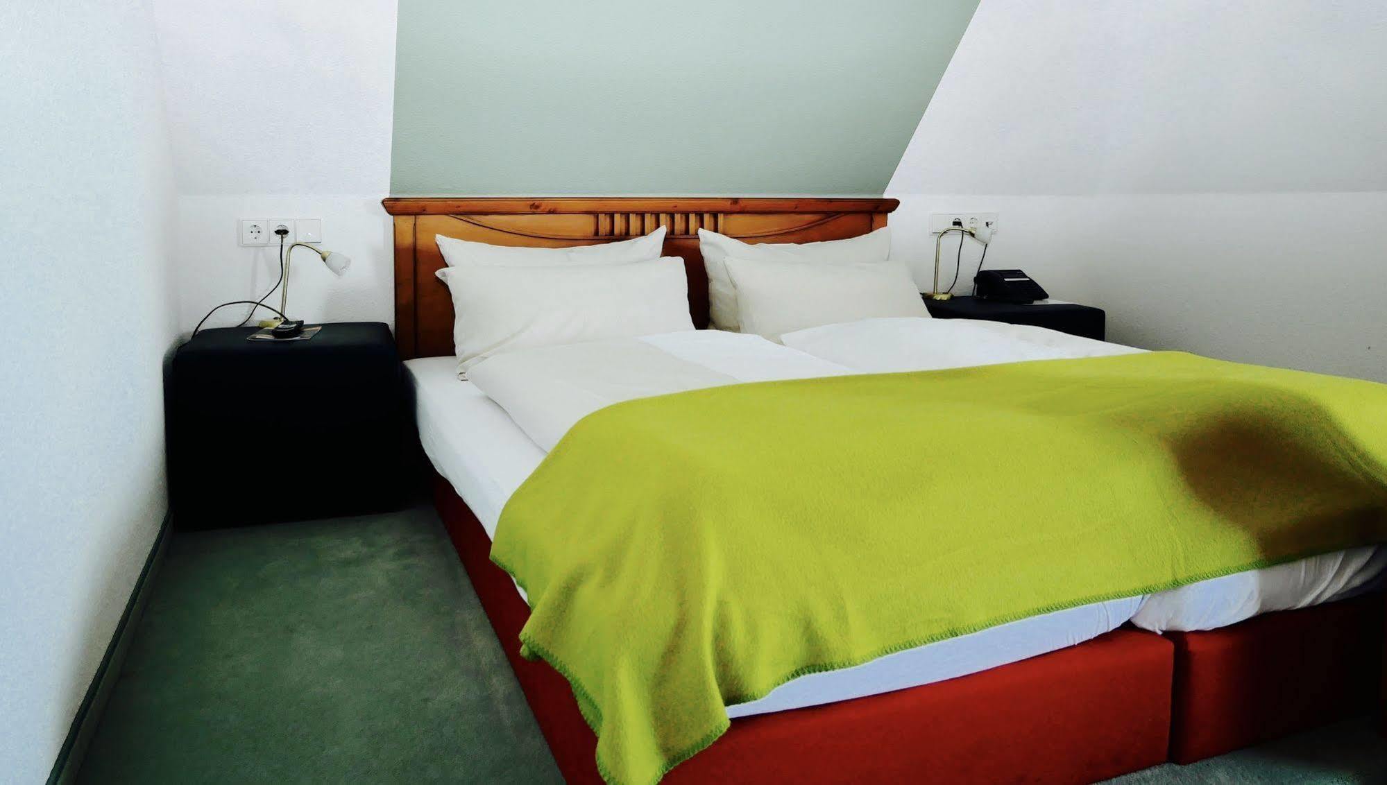 Astenturm Hotel (Adults Only) Винтерберг Екстериор снимка